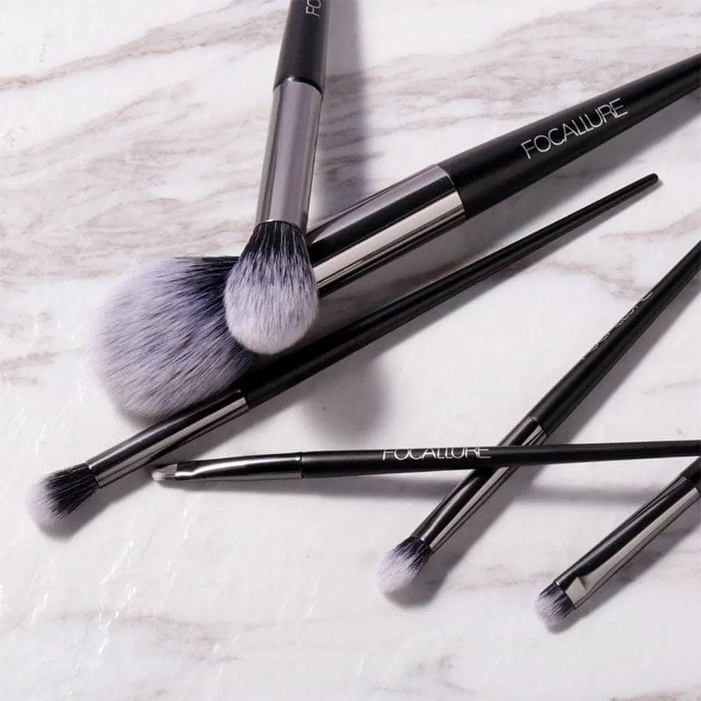 6 Stick Makeup Brush - Image 3